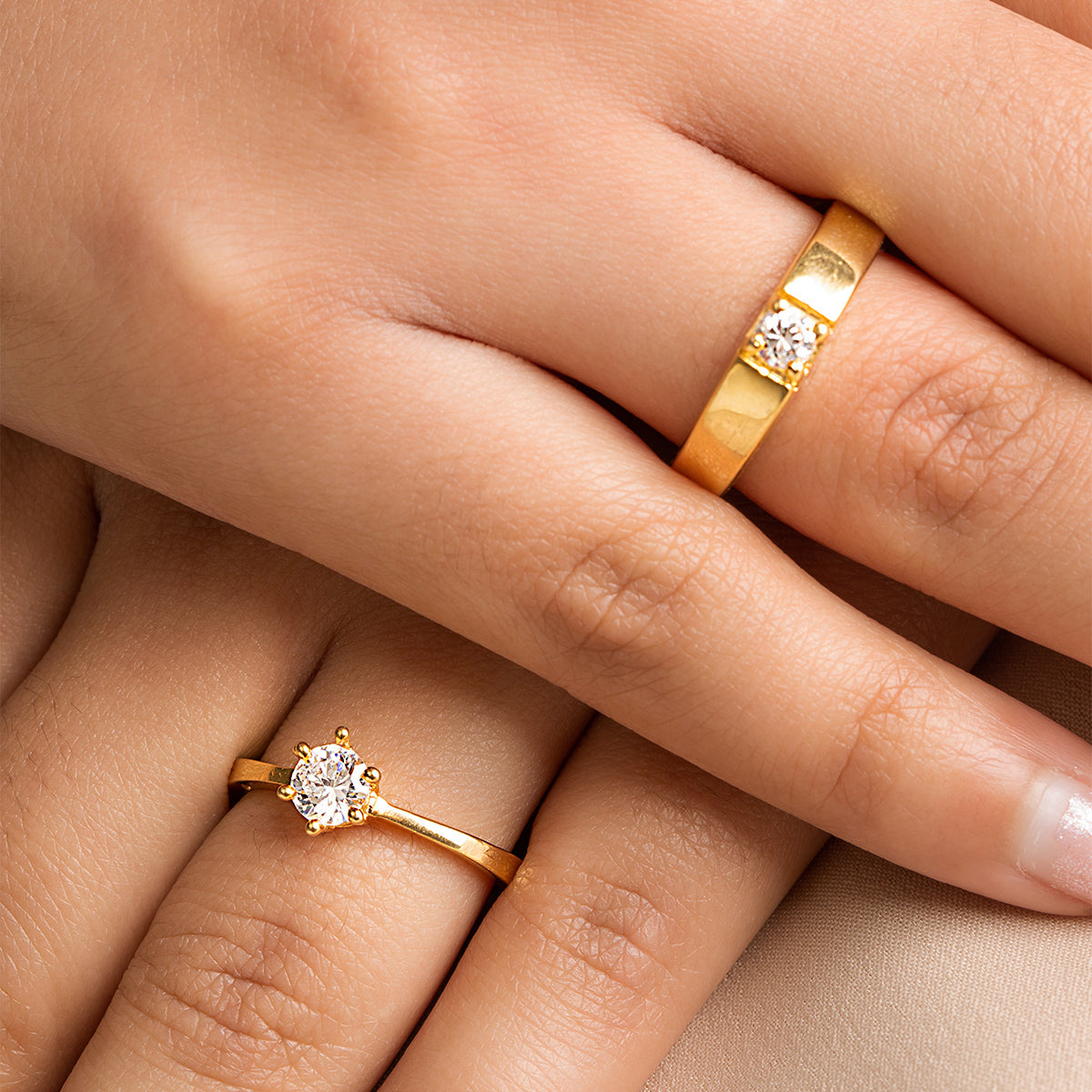 Why Are Engagement Rings Worn on the Left Hand? – Noe's Jewelry