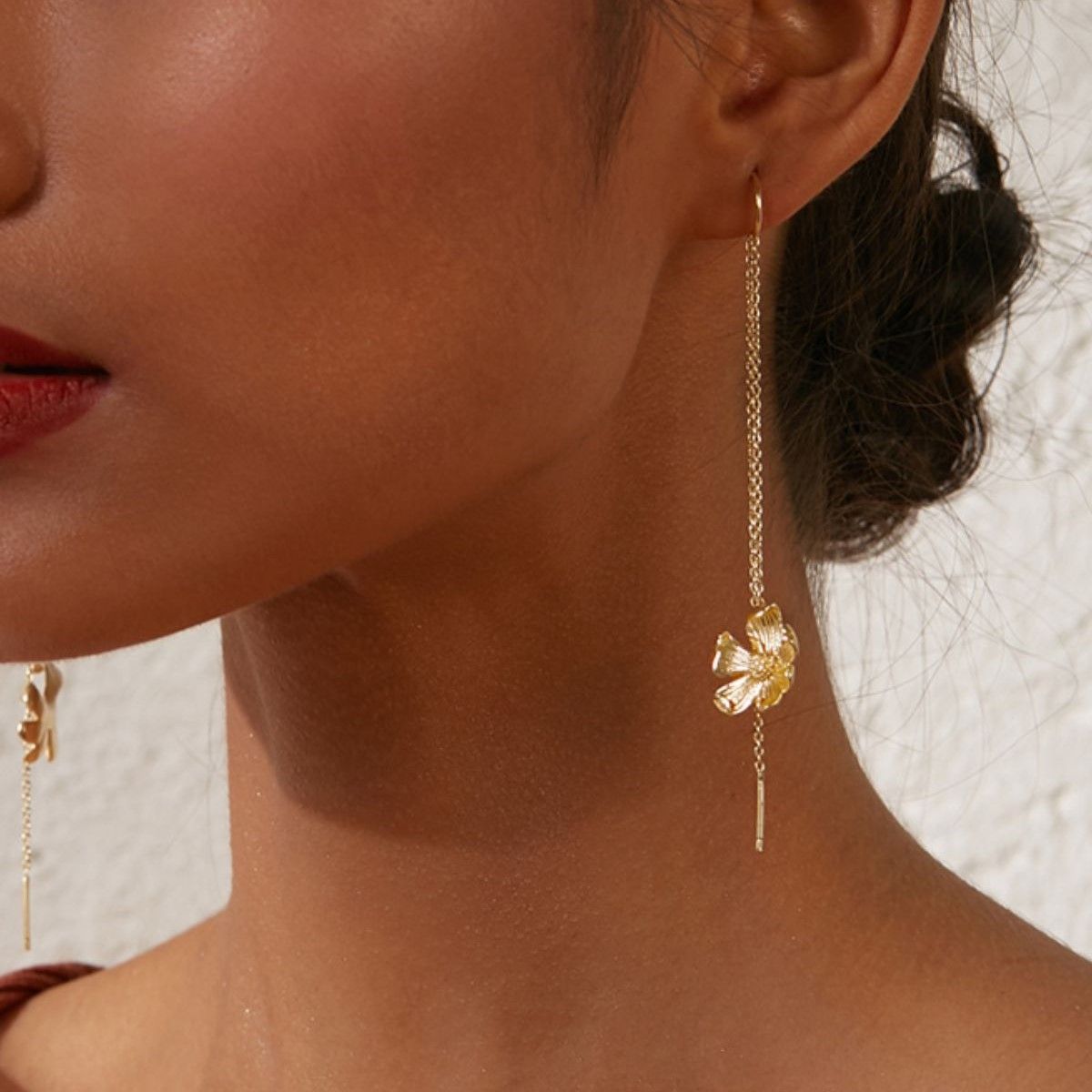 Needle sale earrings gold