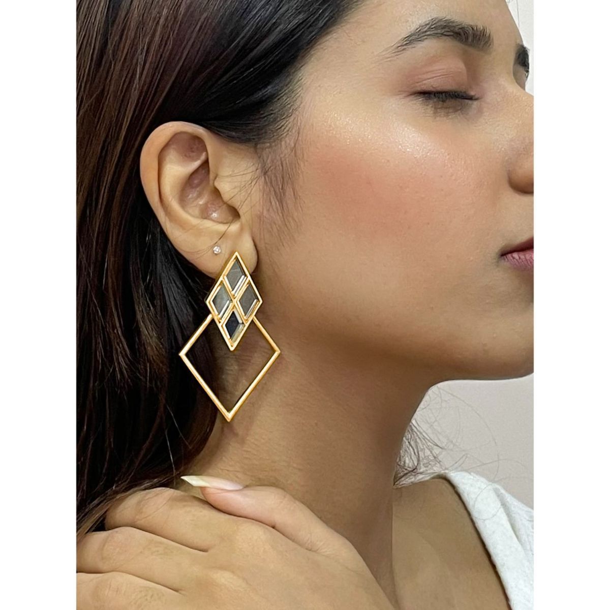 Buy Delightful Rose Gold and Diamond Earrings Online | ORRA