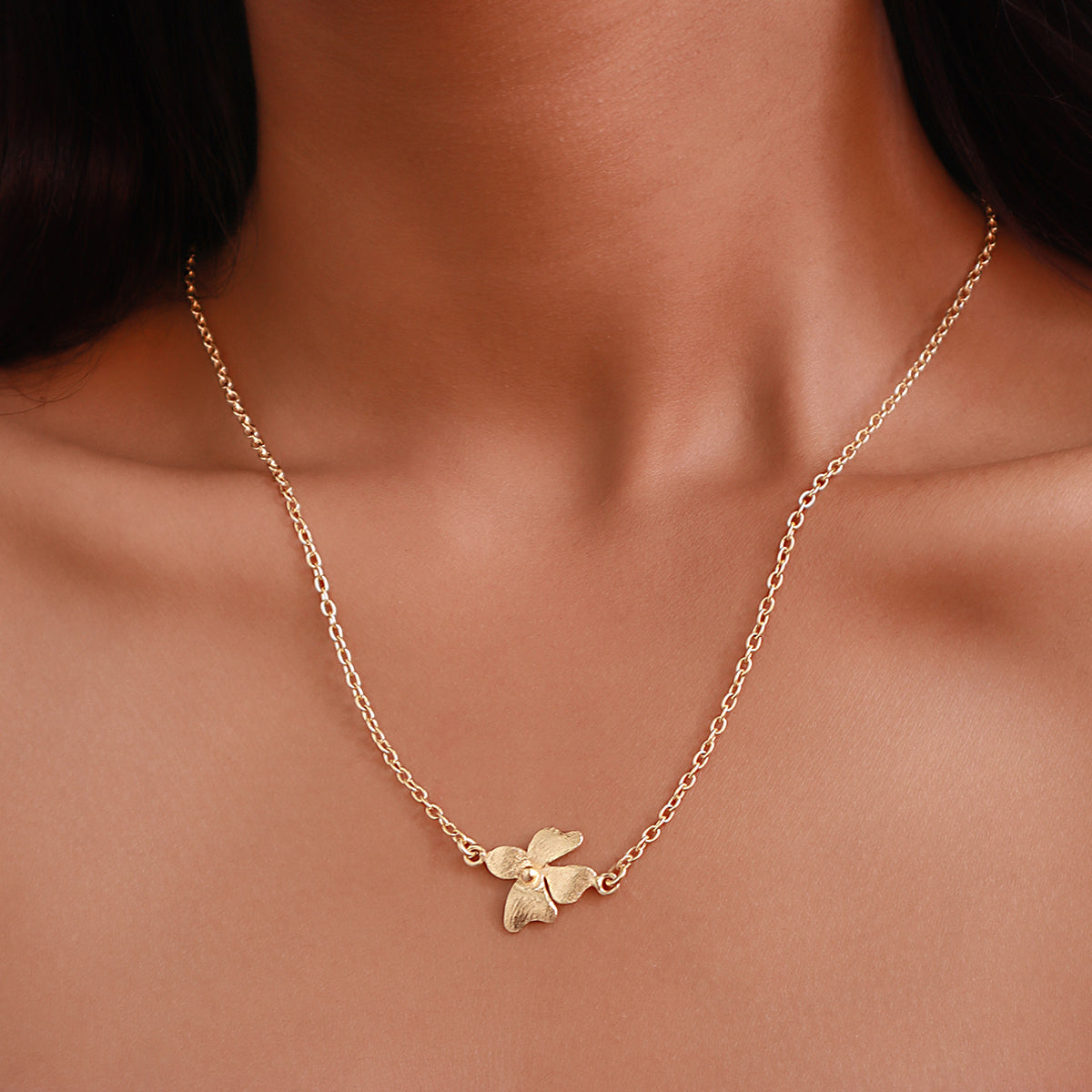 Dainty Gold-Toned Floral Pendant Necklace